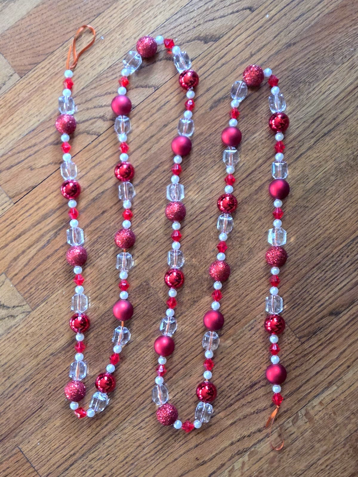 90" Hand Strung Glitter & Acrylic Garland (Red & Clear)